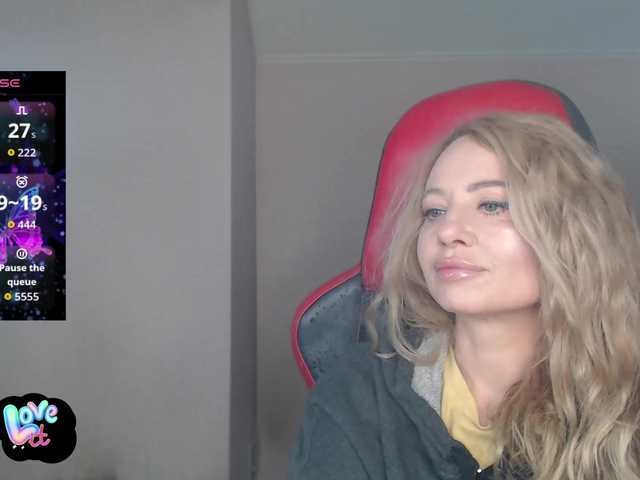 ---II---'s BongaCams show and profile