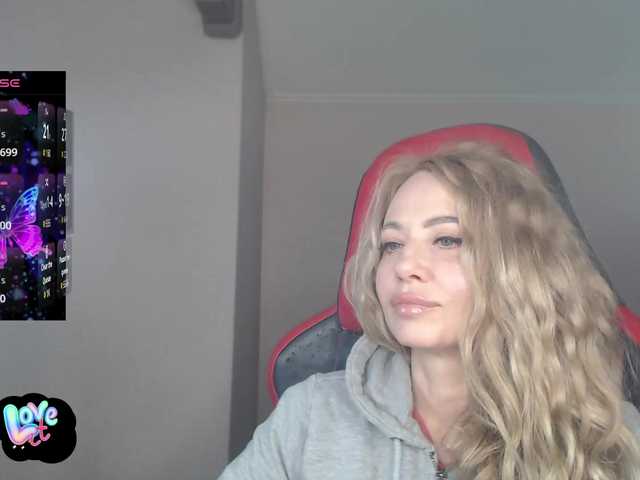 ---II---'s BongaCams show and profile