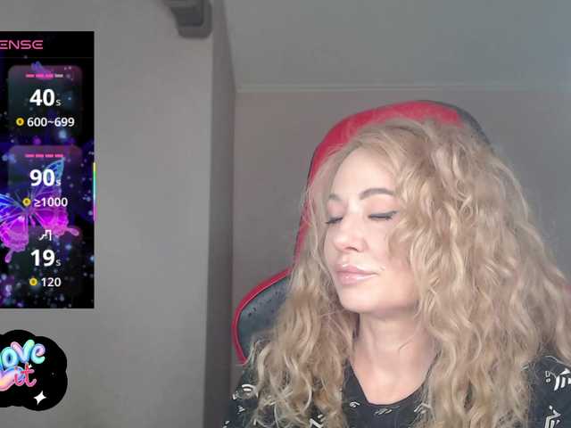 ---II---'s BongaCams show and profile