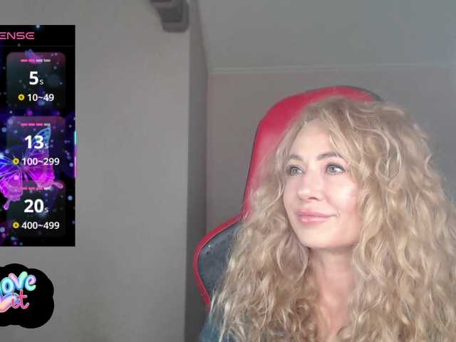 ---II---'s BongaCams show and profile