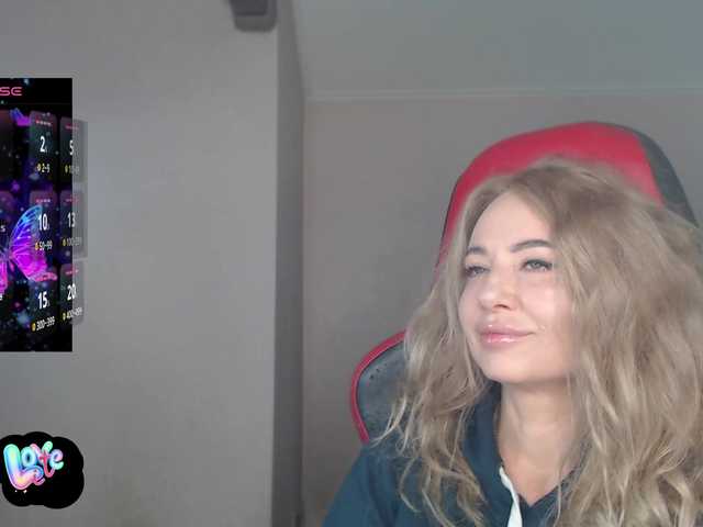 ---II---'s BongaCams show and profile
