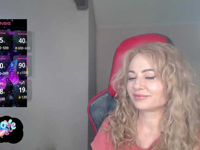 ---II---'s BongaCams show and profile