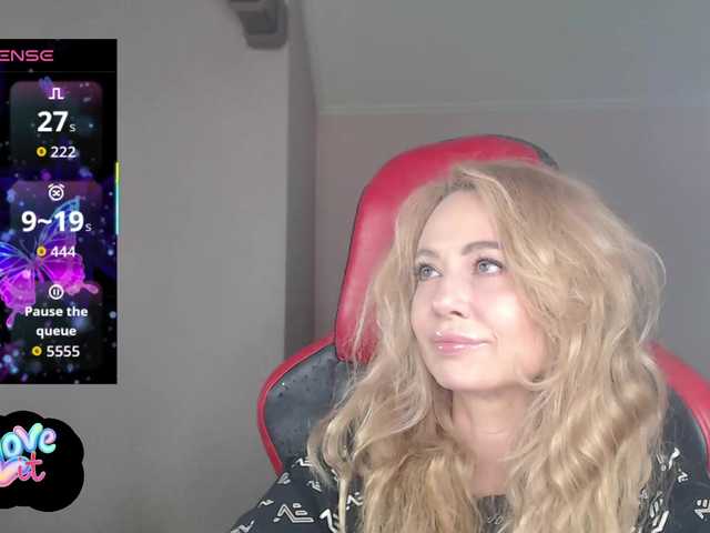 ---II---'s BongaCams show and profile