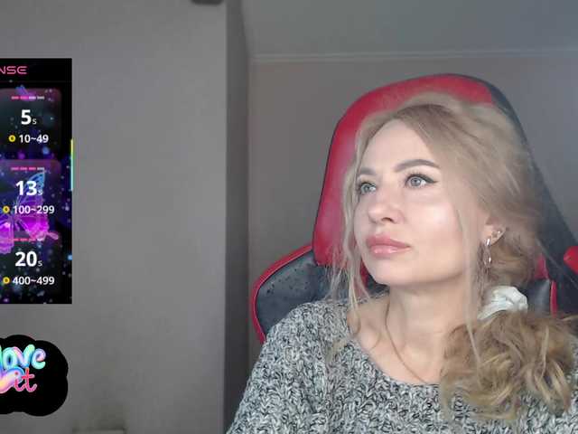 ---II---'s BongaCams show and profile