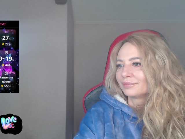 ---II---'s BongaCams show and profile