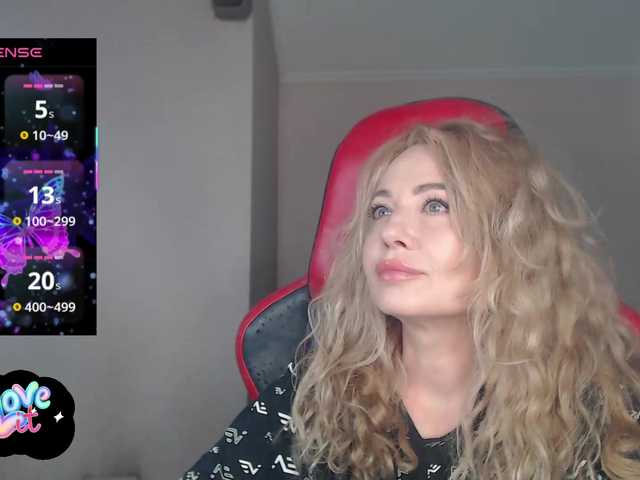 ---II---'s BongaCams show and profile