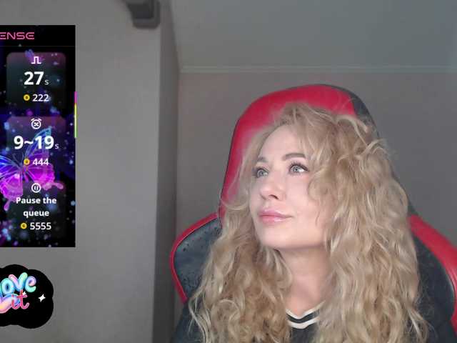 ---II---'s BongaCams show and profile