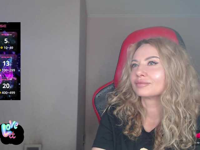 ---II---'s BongaCams show and profile