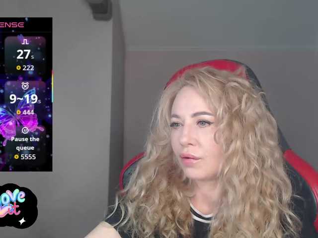 ---II---'s BongaCams show and profile