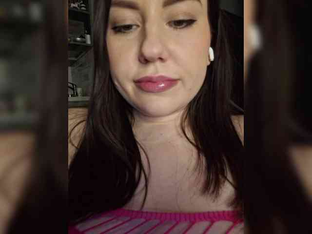 VyshlaZaVinom webcam