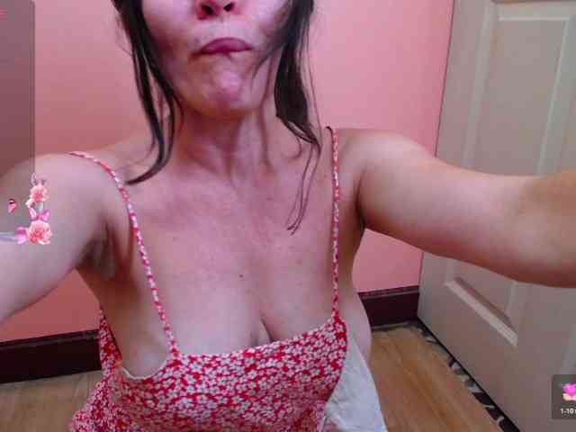 CrystinaDiaz webcam
