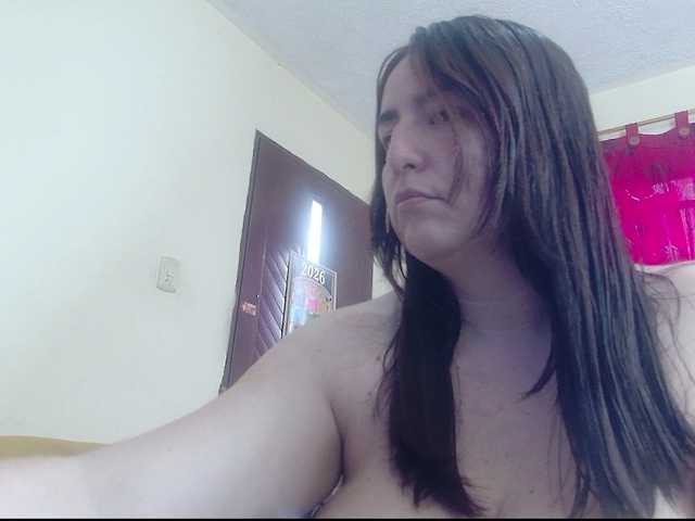 rosahills's BongaCams show and profile