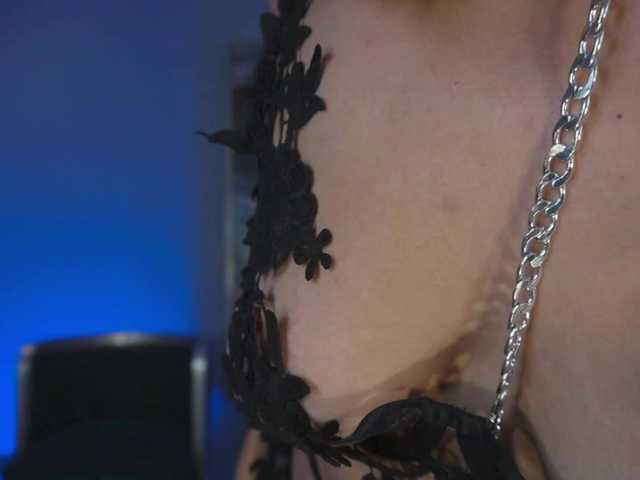 MelissaMoore's BongaCams show and profile