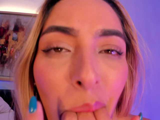 MelissaMoore's BongaCams show and profile