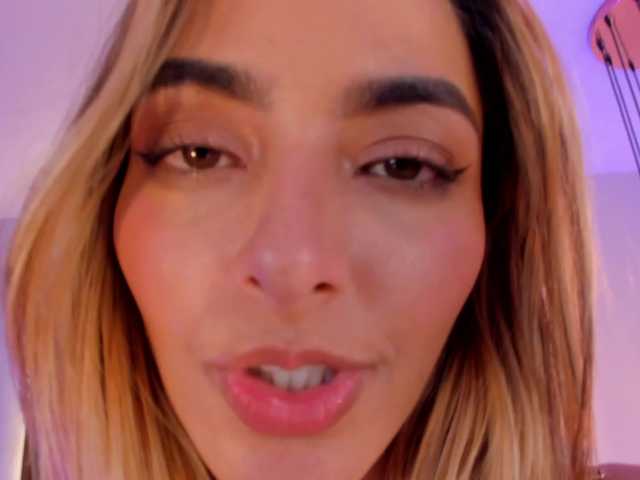 MelissaMoore's BongaCams show and profile