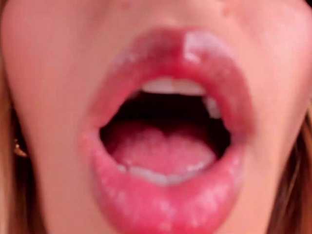 MelissaMoore's BongaCams show and profile