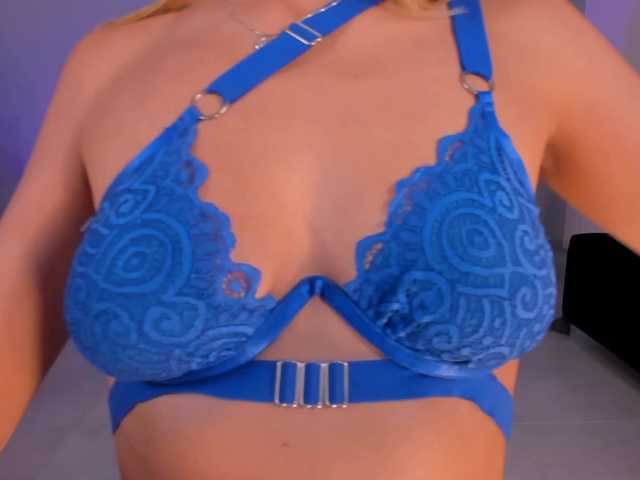 MelissaMoore's BongaCams show and profile