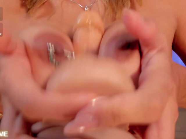 MelissaMoore webcam