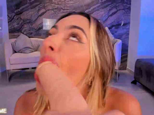 MelissaMoore webcam