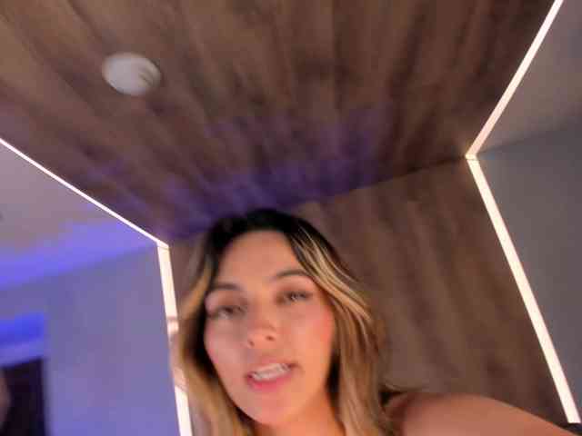 MelissaMoore webcam