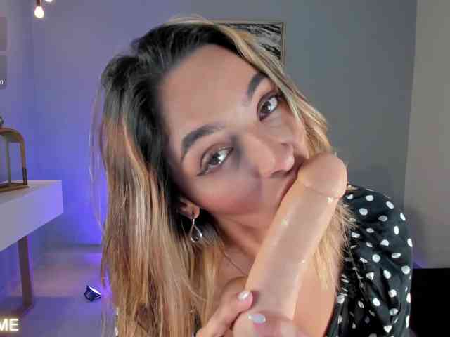 MelissaMoore Live Webcam on BongaCams