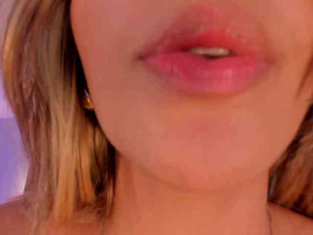 MelissaMoore webcam