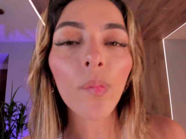 MelissaMoore webcam