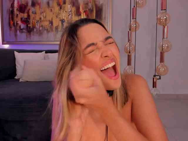 MelissaMoore webcam
