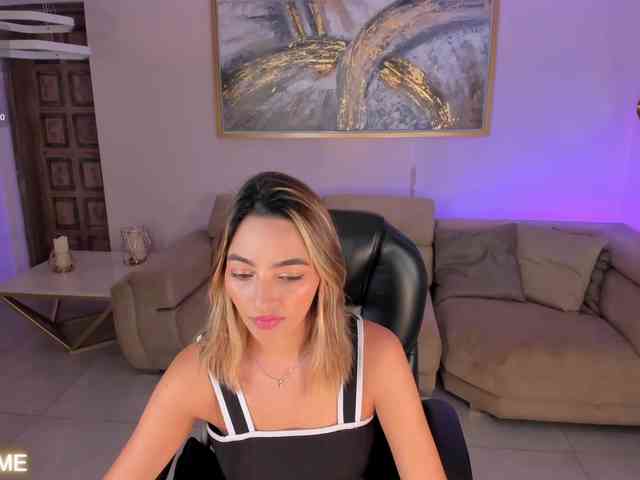 MelissaMoore webcam