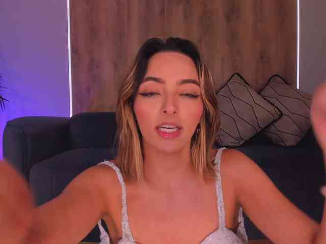MelissaMoore webcam