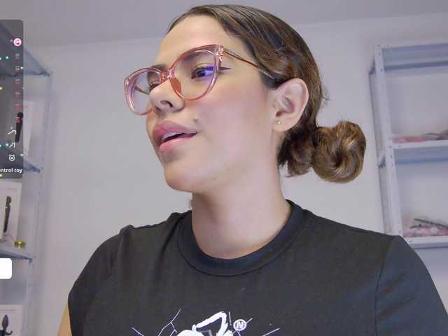 MarilynStone's BongaCams show and profile