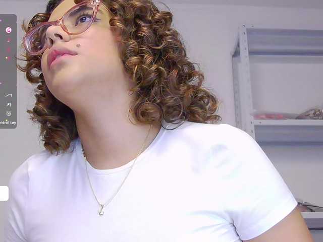 MarilynStone's BongaCams show and profile