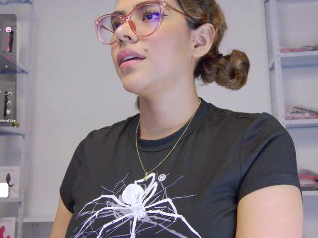 MarilynStone's BongaCams show and profile