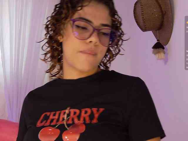 MarilynStone webcam