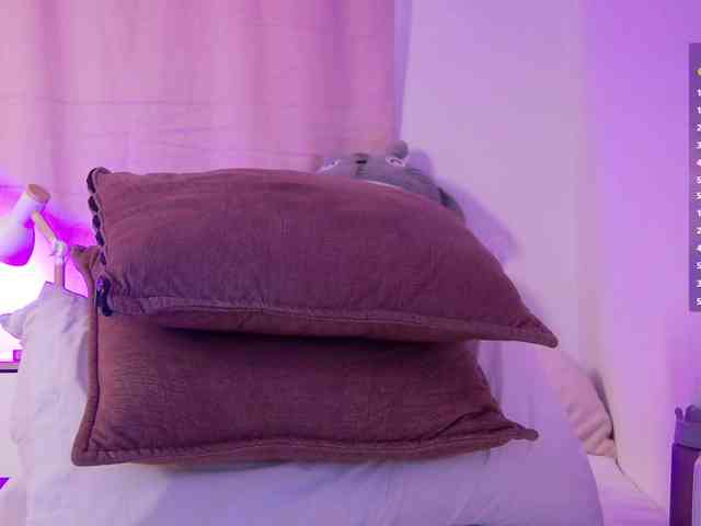 MarilynStone Live Webcam on BongaCams