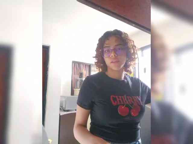 MarilynStone webcam