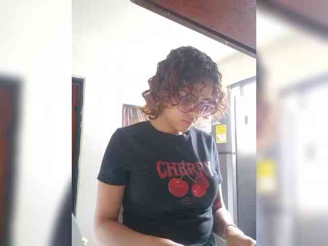 MarilynStone webcam