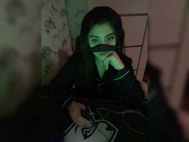 aloeloea's BongaCams show and profile