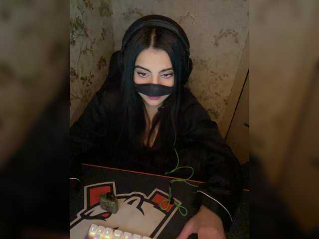 aloeloea's BongaCams show and profile