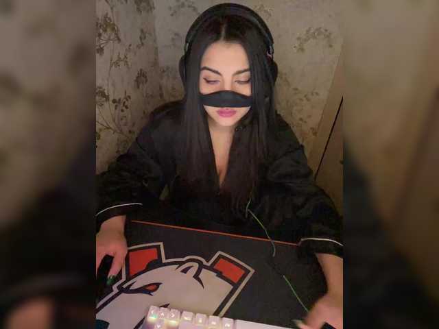 aloeloea's BongaCams show and profile