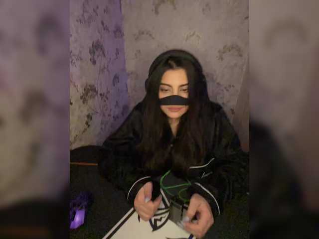 aloeloea's BongaCams show and profile