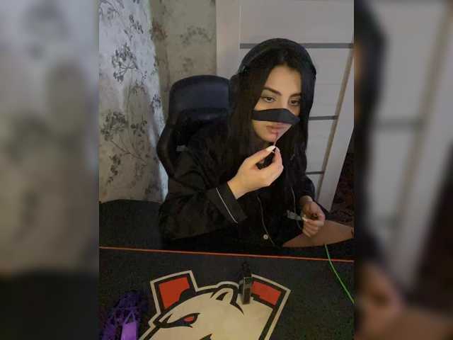 aloeloea's BongaCams show and profile