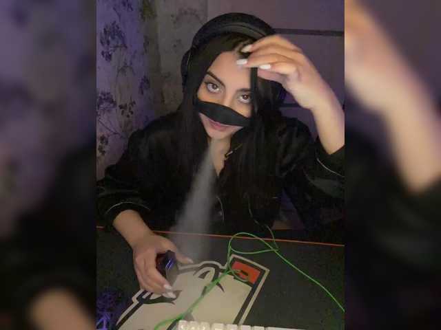 aloeloea's BongaCams show and profile