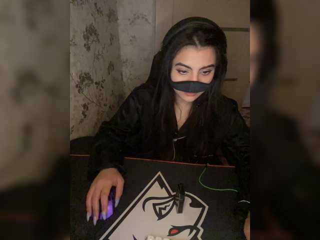 aloeloea's BongaCams show and profile