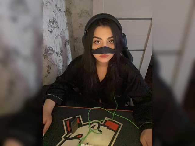 aloeloea's BongaCams show and profile