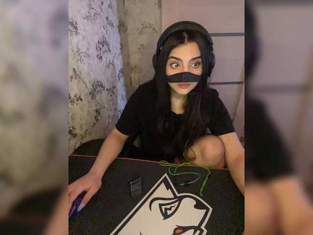 aloeloea's BongaCams show and profile