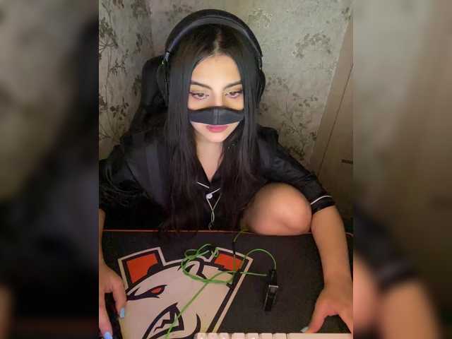 aloeloea's BongaCams show and profile