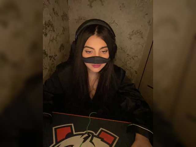 aloeloea's BongaCams show and profile