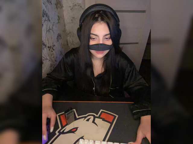 aloeloea live cam profile