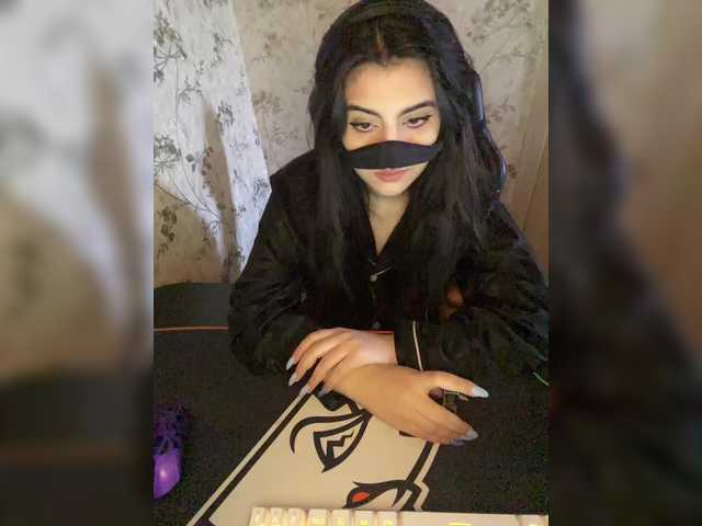 aloeloea's BongaCams show and profile